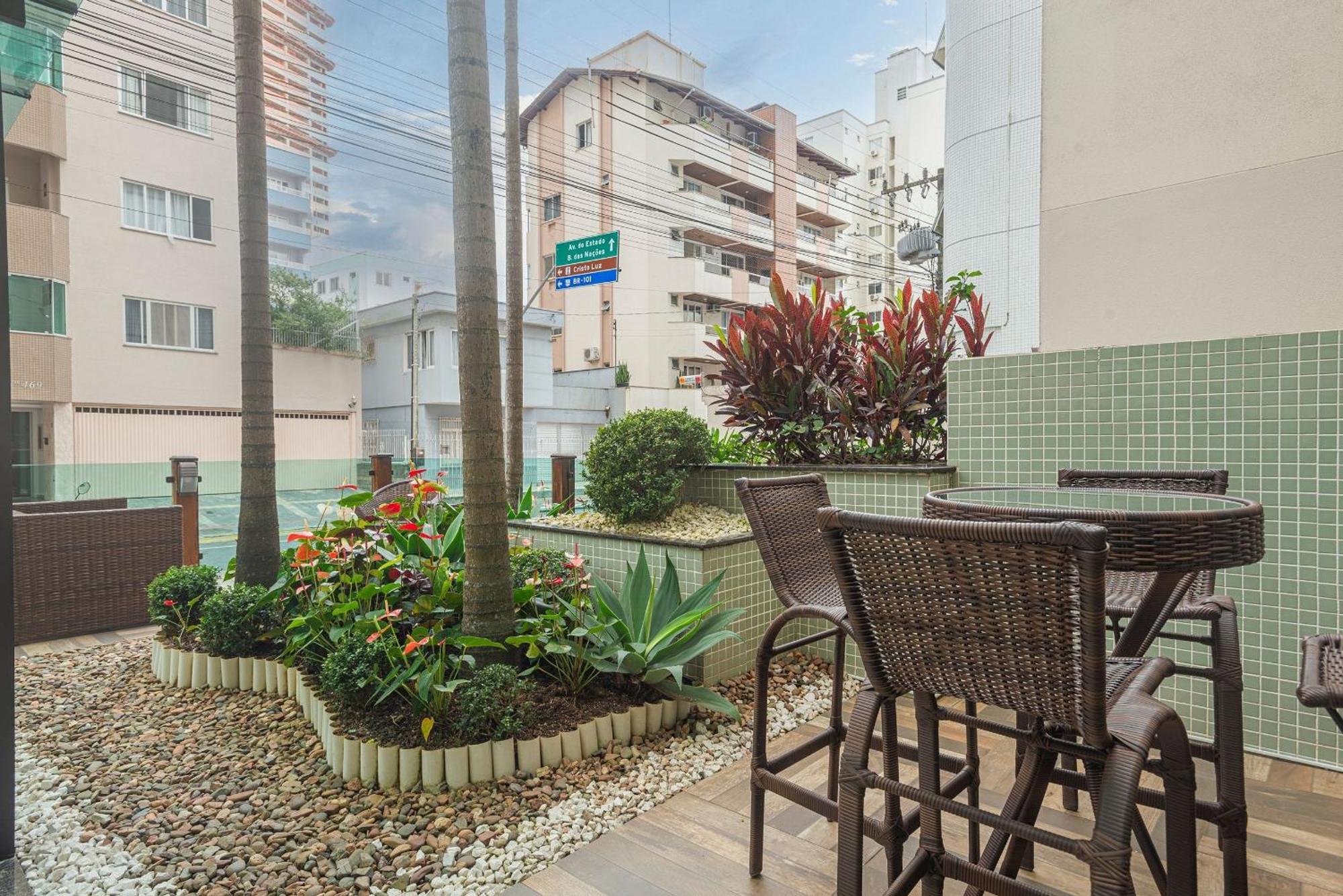 Amzn022 - Ape Recem Reformado Com Novinho * Balneario Camboriu
